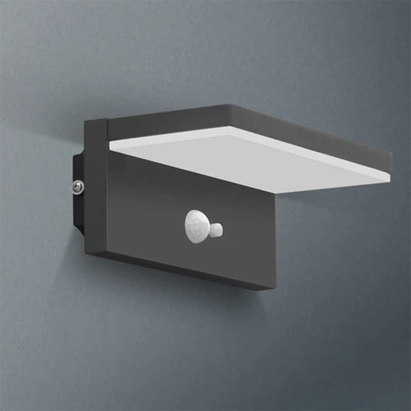 17329 IP54 Du crépuscule à l'aube Applique murale extérieure solaire Lanterne LED